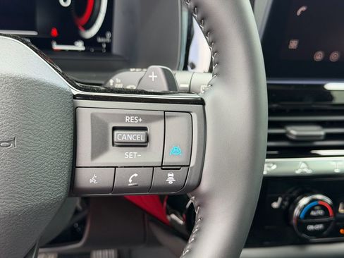 New 2026 Nissan Pathfinder SL image 21