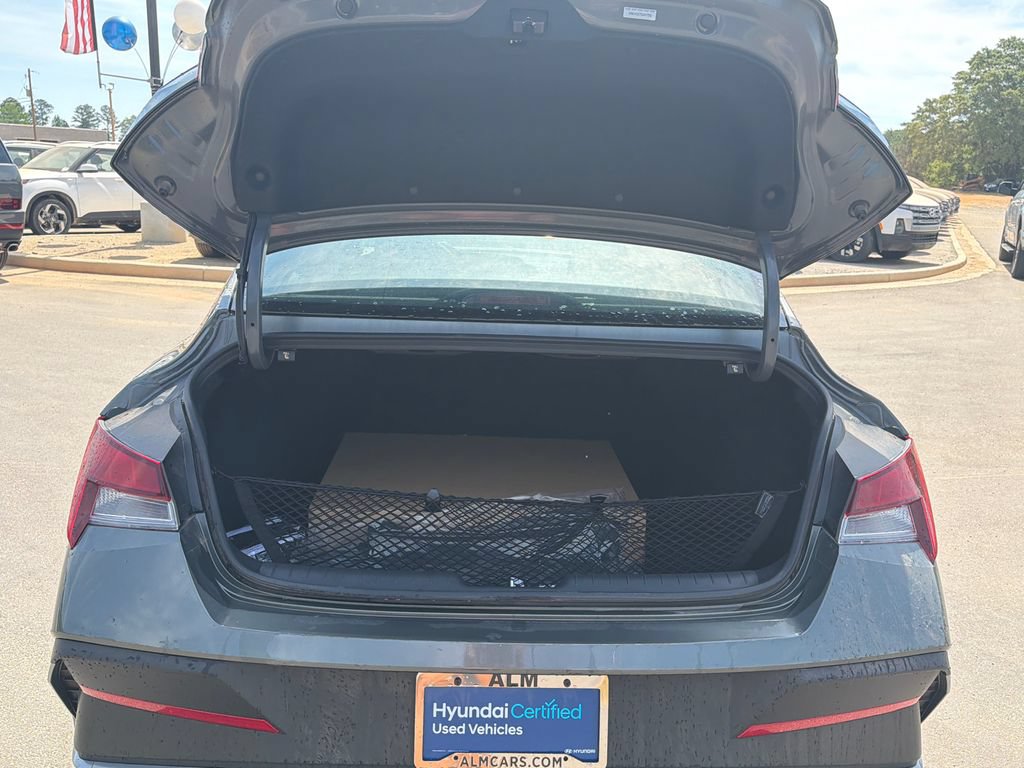 Certified 2025 Hyundai Elantra Sport FWD image 19