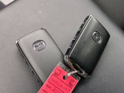 Used 2025 MAZDA MAZDA3 2.5 Turbo Sedan w/Premium Plus image 36