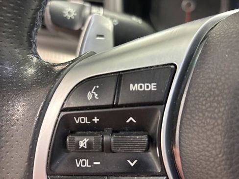 Used 2019 Hyundai Sonata Limited image 16