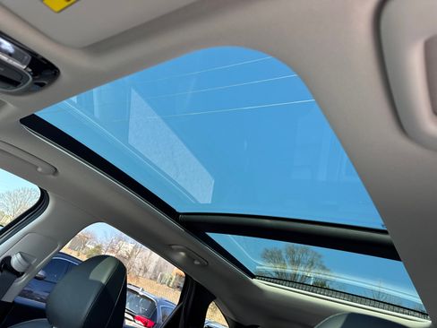 Certified 2025 Hyundai Tucson Limited image 30