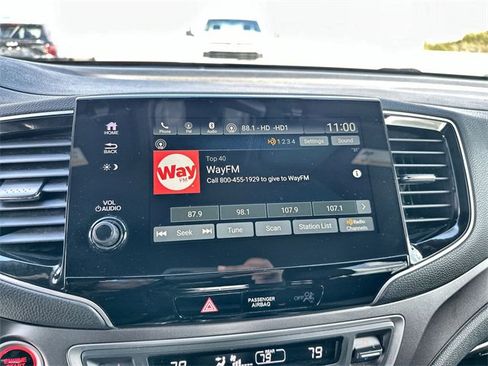 Used 2022 Honda Pilot Sport image 12