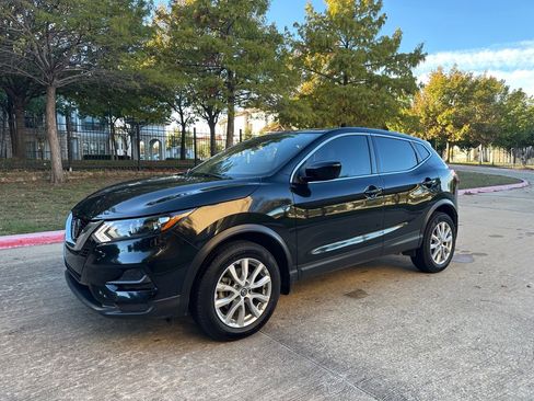 Used 2022 Nissan Rogue Sport S image 12