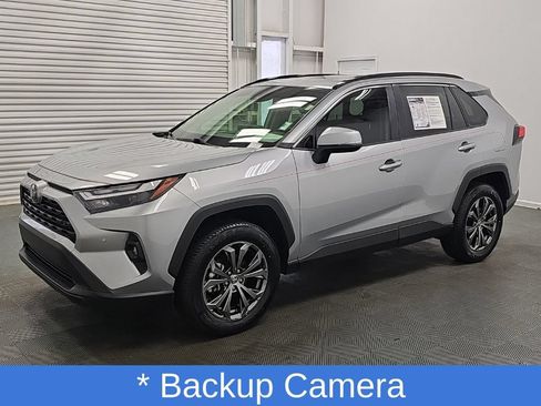 Used 2025 Toyota RAV4 XLE Premium AWD/4WD image 5