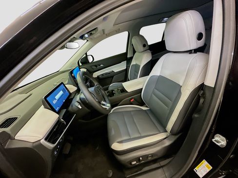 Used 2025 Honda Prologue Touring image 13