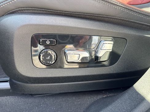 Used 2024 BMW X6 M60i w/ Executive Package image 28