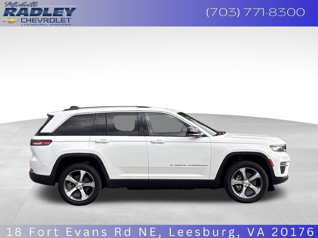 Used 2023 Jeep Grand Cherokee 4WD 4xe w/ Luxury Tech Group II image 7
