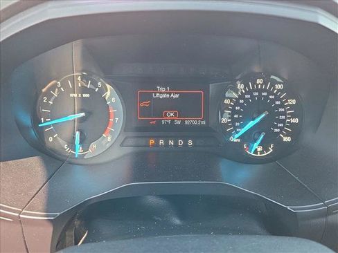 Used 2018 Ford Edge SE FWD image 11