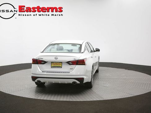 Used 2023 Nissan Altima 2.5 SL AWD/4WD image 39