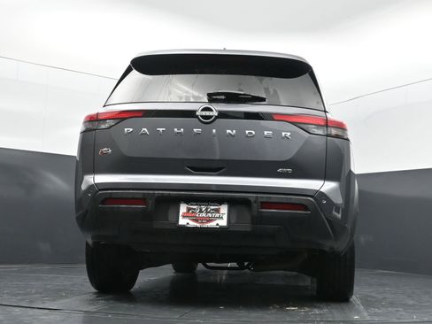 Used 2025 Nissan Pathfinder SV AWD/4WD image 39