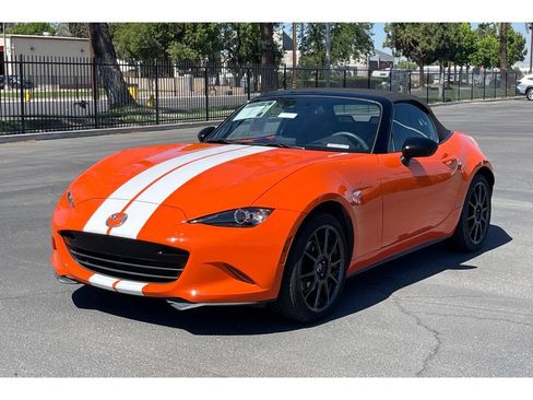 Used 2019 MAZDA MX-5 Miata 30th Anniversary RWD image 19