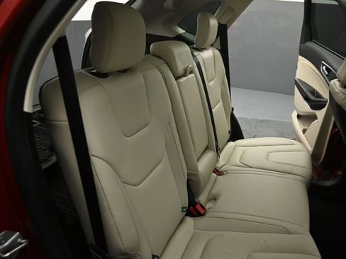 Certified 2022 Ford Edge Titanium w/ Class II Trailer Tow Package image 26