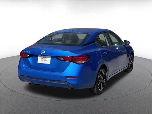 Used 2025 Nissan Sentra SV FWD image 14