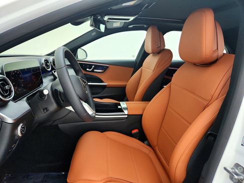 Certified 2025 Mercedes-Benz C 300 Sedan image 12
