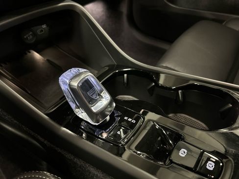 Used 2026 Volvo XC40 B5 Plus w/ Protection Package Premier image 19