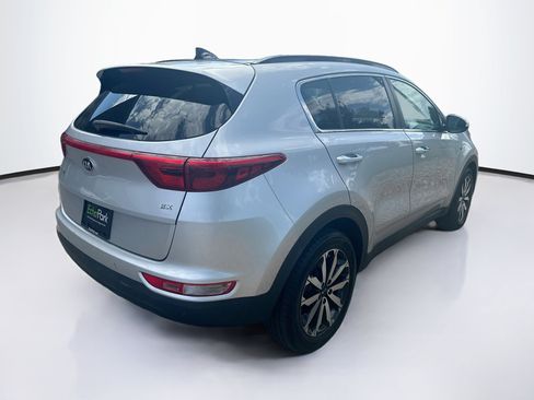 Used 2018 Kia Sportage EX w/ EX Technology Package AWD/4WD image 9