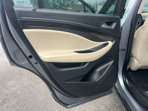 Used 2019 Buick Envision Preferred w/ LPO, Cargo Package image 20