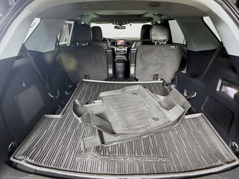 Used 2023 Ford Explorer XLT w/ Equipment Group 202A image 34