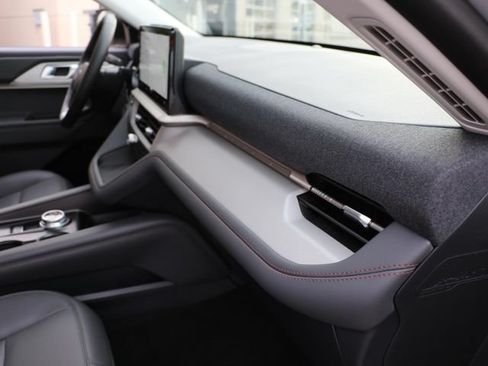 New 2026 Ford Explorer Active w/ Active Comfort Package AWD/4WD image 11