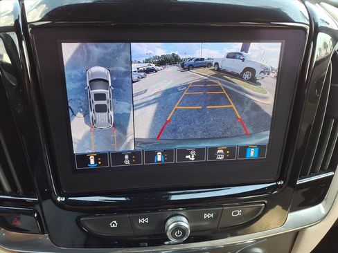 Certified 2023 Chevrolet Traverse LT w/ LT Premium Package image 7