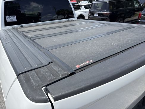 Used 2018 RAM 2500 Tradesman w/ Chrome Appearance Group AWD/4WD image 29