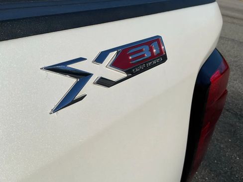 Used 2019 GMC Sierra 1500 SLT w/ SLT Premium Plus Package image 14