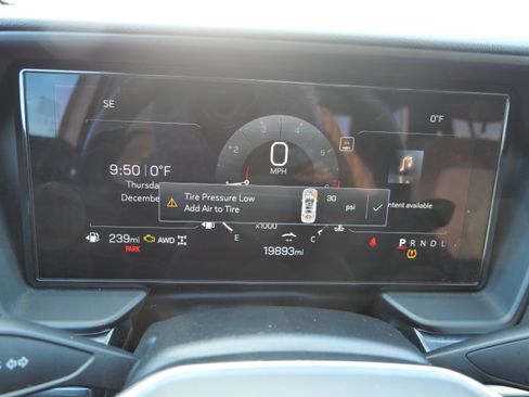 Used 2025 GMC Terrain Elevation image 24