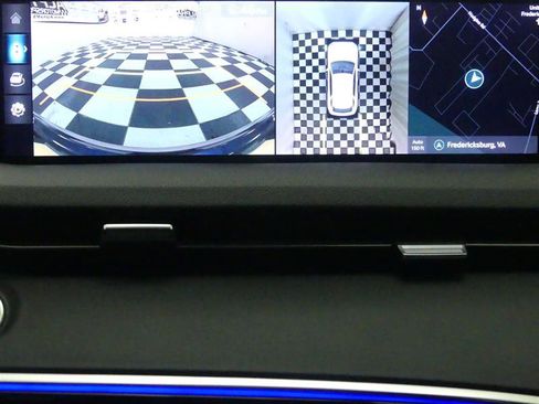 Used 2024 Genesis Electrified GV70 Advanced image 10