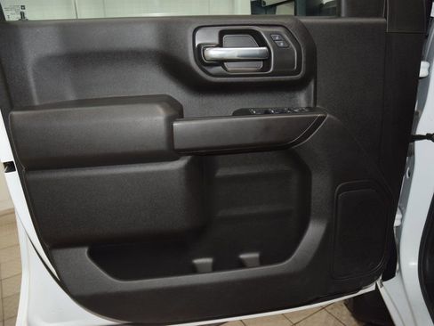 Used 2025 Chevrolet Silverado 2500 Custom w/ Custom Value Package image 47