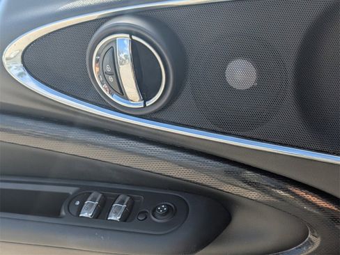 Used 2016 MINI Cooper Clubman image 28