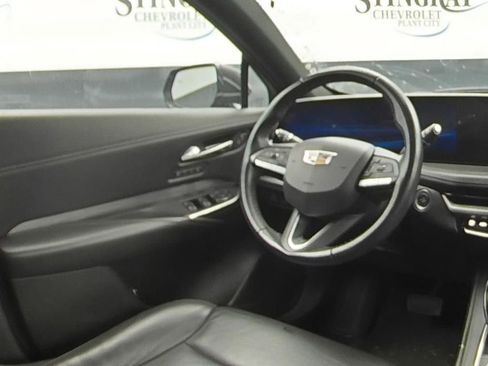 Used 2024 Cadillac XT4 Premium Luxury FWD image 16