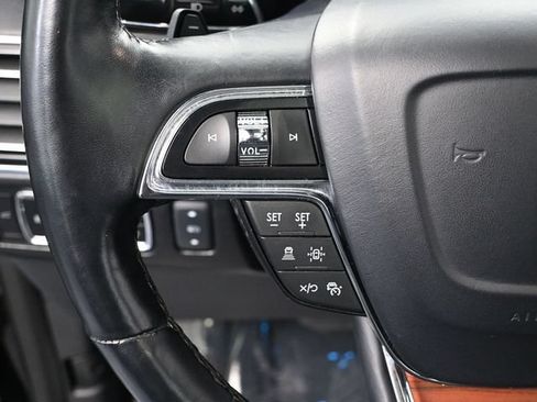 Used 2024 Lincoln Navigator Reserve AWD/4WD image 28