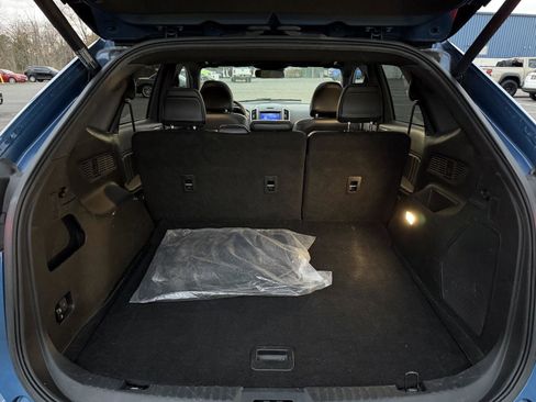 Used 2019 Ford Edge ST w/ Convenience Package image 40