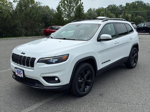 Used 2020 Jeep Cherokee Latitude Plus AWD/4WD image 1