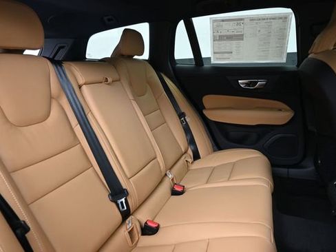 New 2026 Volvo V60 B5 Cross Country Ultra w/ Protection Package Premier AWD/4WD image 35