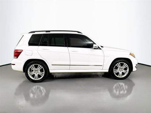 Used 2015 Mercedes-Benz GLK 350 2WD image 9