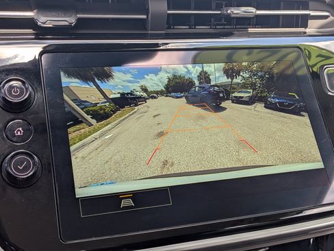 Used 2023 Chevrolet Bolt EUV LT image 29