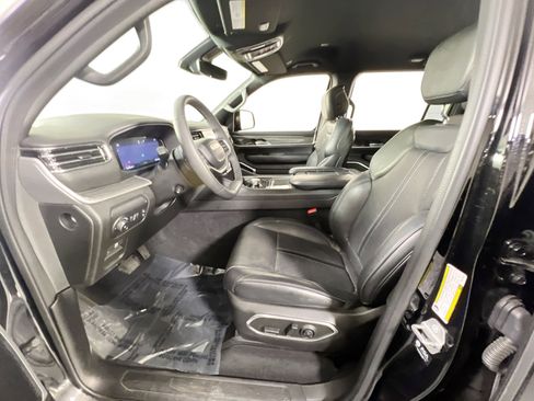 Used 2022 Jeep Wagoneer Series II image 20