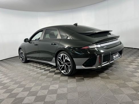 Used 2023 Hyundai Ioniq 6 SEL image 8