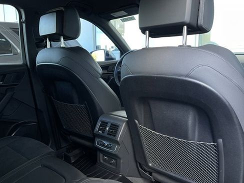 Used 2022 Audi SQ5 Premium w/ Convenience Package image 28