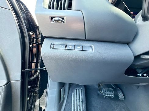 New 2026 Nissan Pathfinder SL w/ Cargo Package FWD image 31