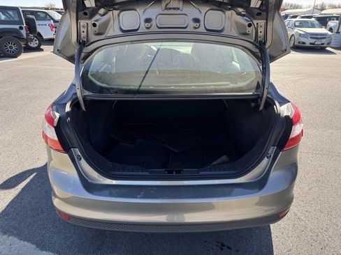 Used 2014 Ford Focus SE w/ SE Winter Package image 37