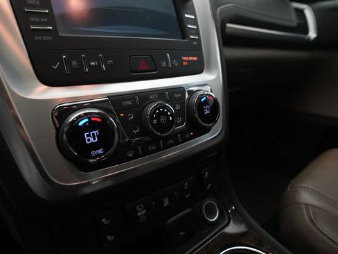 Used 2017 GMC Acadia Limited SLT AWD/4WD image 21