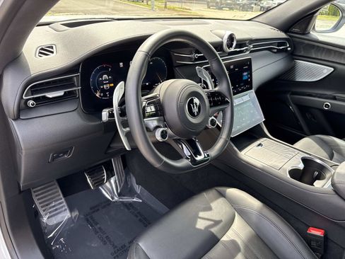 Used 2023 Maserati Grecale Modena image 18