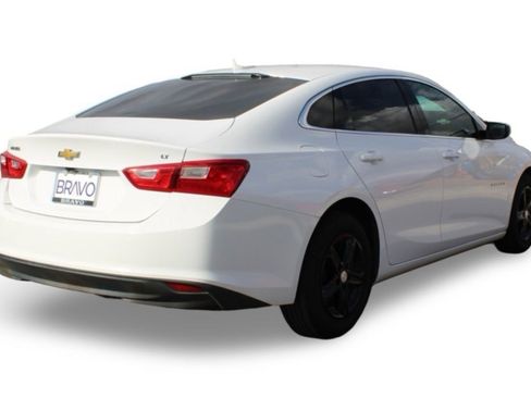 Used 2023 Chevrolet Malibu LT image 5