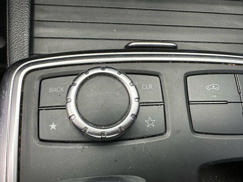 Used 2014 Mercedes-Benz GL 450 4MATIC image 19