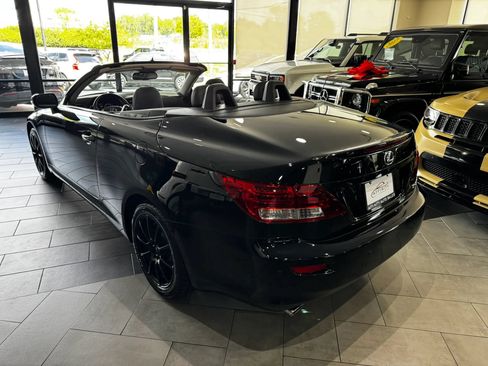 Used 2013 Lexus IS 250C w/ Luxury Pkg RWD image 3