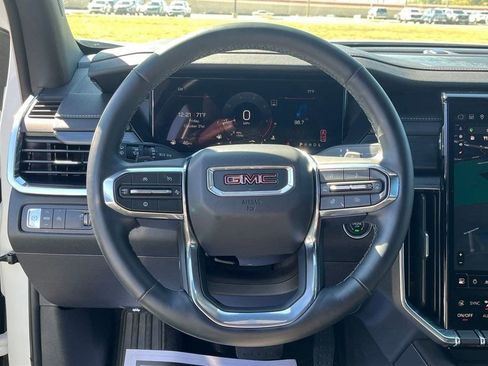 Used 2025 GMC Acadia Elevation image 36