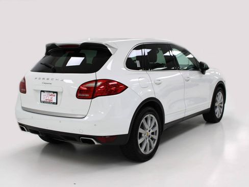 Used 2014 Porsche Cayenne Platinum Edition AWD/4WD image 6