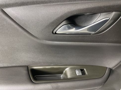 Used 2024 Chevrolet Blazer LT image 39